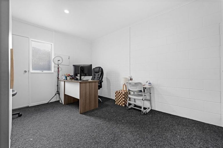 Photo of property in 1/26 Airfield Road, Takanini, 2112