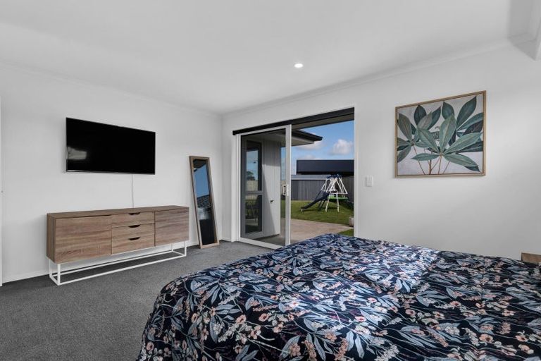 Photo of property in 42 County Drive, Hawera, 4610