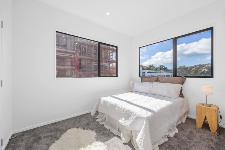 Photo of property in 18 Waka Street, Albany Heights, Auckland, 0632