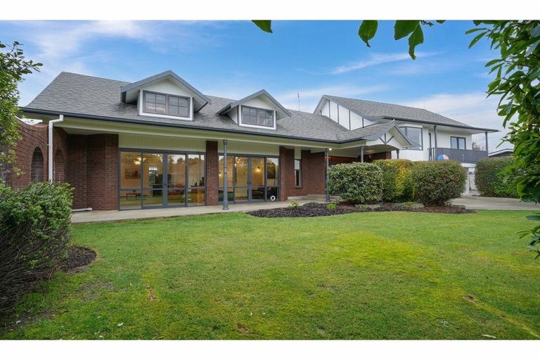 Photo of property in 27 Kildare Drive, Waikiwi, Invercargill, 9810