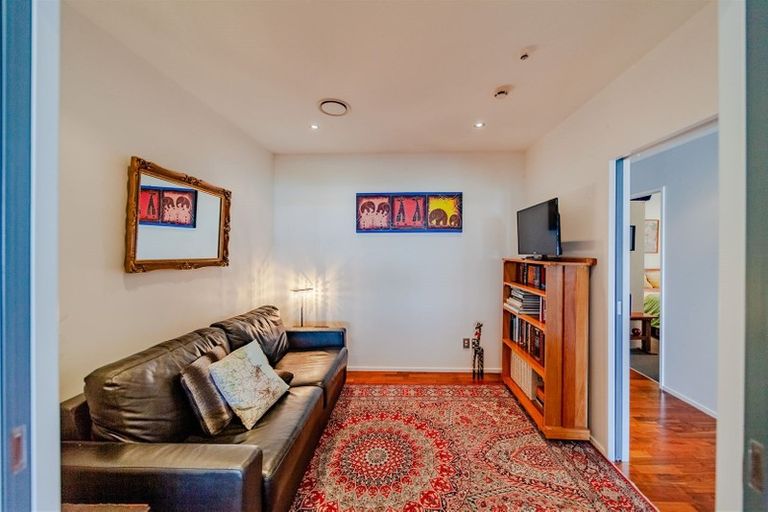 Photo of property in 309/7 Humber Street, Pandora, Napier, 4110