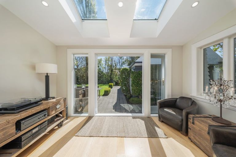 Photo of property in 6 Weka Street, Fendalton, Christchurch, 8041