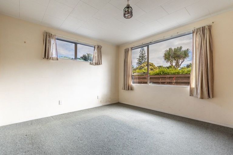 Photo of property in 37 Rangiuru Road, Otaki Beach, Otaki, 5512