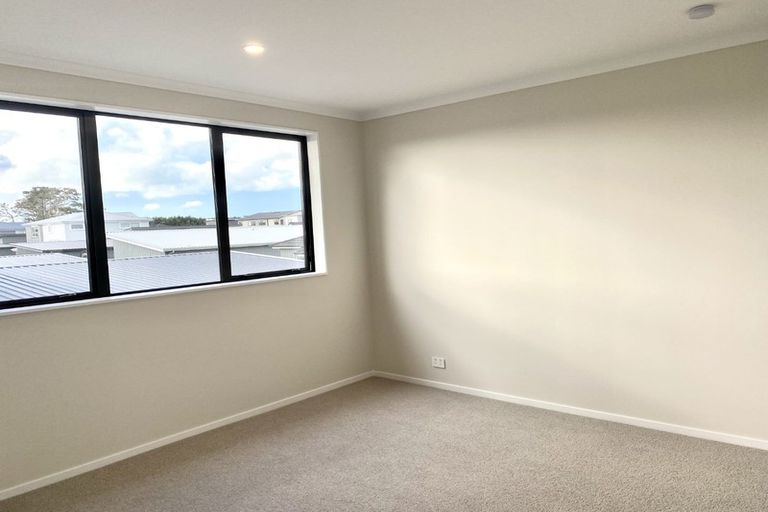 Photo of property in 32 Pamu Road, Whenuapai, Auckland, 0618