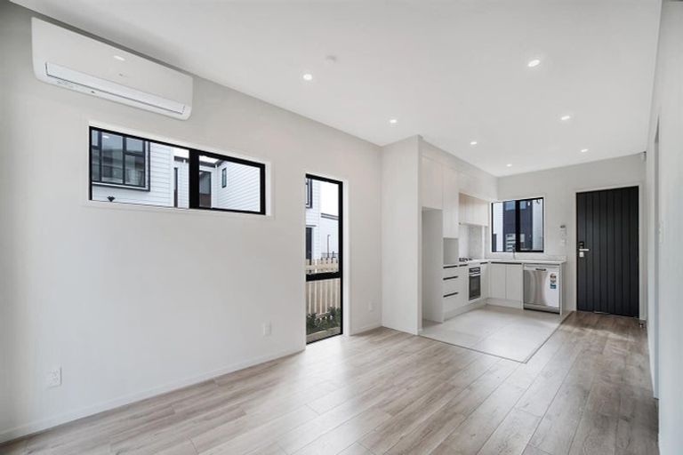 Photo of property in 49 Opoka Street, Papakura, 2110