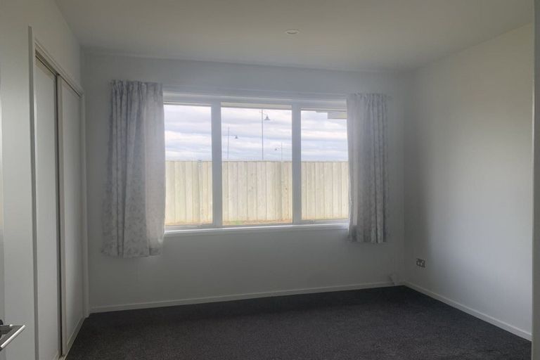 Photo of property in 18 Miskell Street, Pegasus, 7612