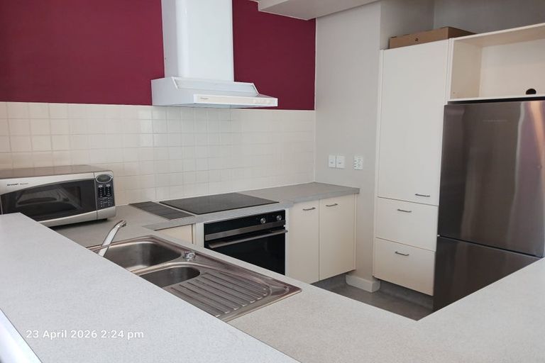 Photo of property in 17 Kent Terrace - Kent Apartments, 4e/16 Kent Terrace, Mount Victoria, Wellington, 6011