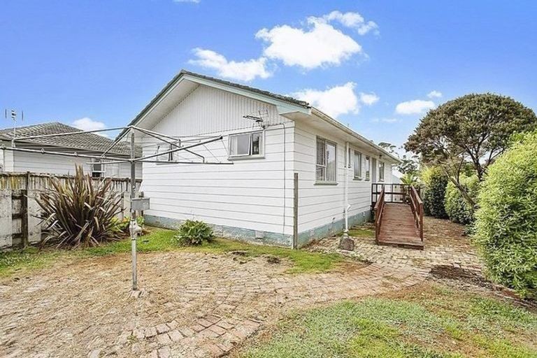 Photo of property in 7 Funnell Place, Manurewa, Auckland, 2102