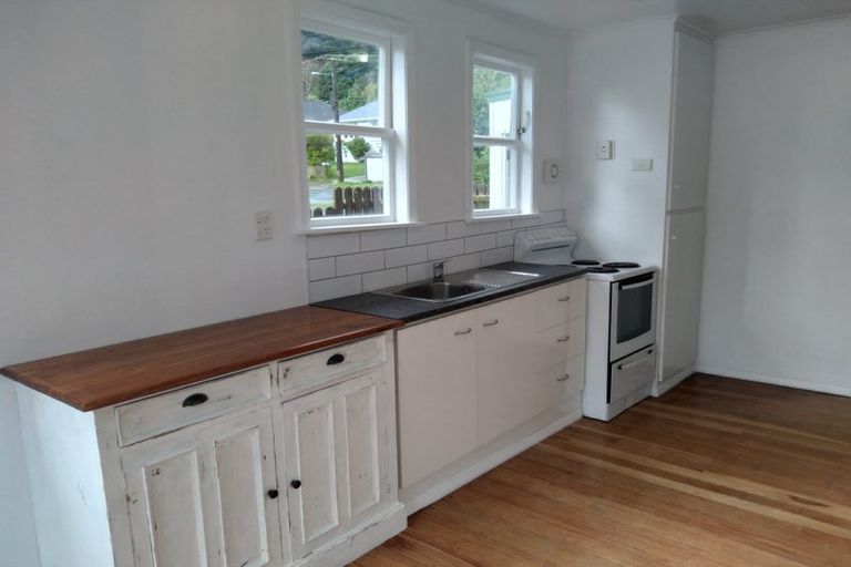 Photo of property in 36 Cleland Crescent, Naenae, Lower Hutt, 5011