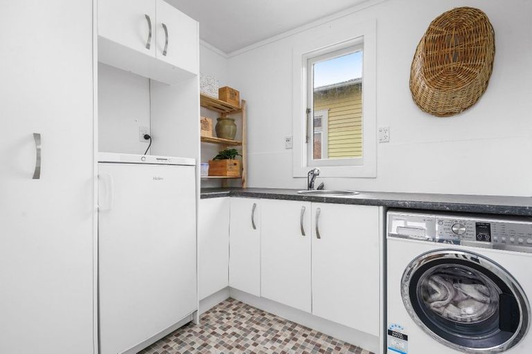 Photo of property in 12 Taniwha Street, Frankton, Hamilton, 3204