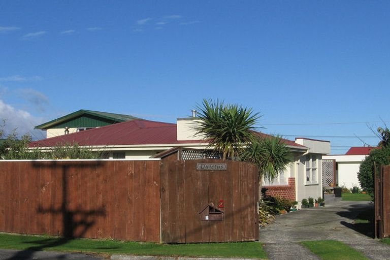 Photo of property in 2 Hohiria Street, Waikanae Beach, Waikanae, 5036