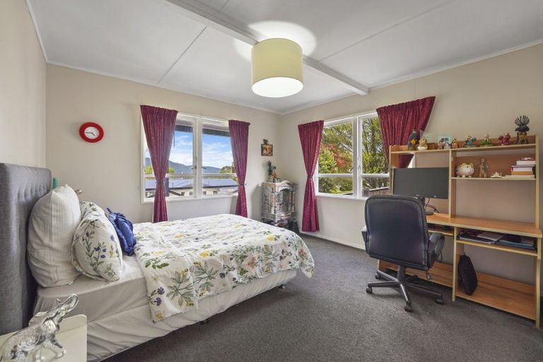 Photo of property in 16 Gainsborough Grove, Belmont, Lower Hutt, 5010