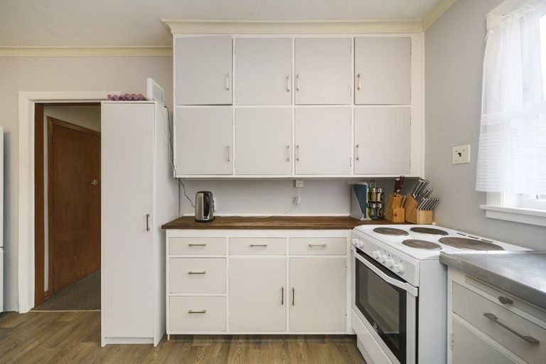 Photo of property in 2/343 Botanical Road, West End, Palmerston North, 4412