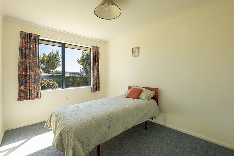 Photo of property in 64 Sunnyvale Street, Bell Block, New Plymouth, 4312