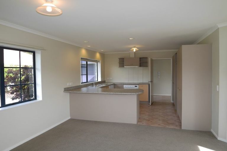 Photo of property in 108 Weggery Drive, Waikanae Beach, Waikanae, 5036