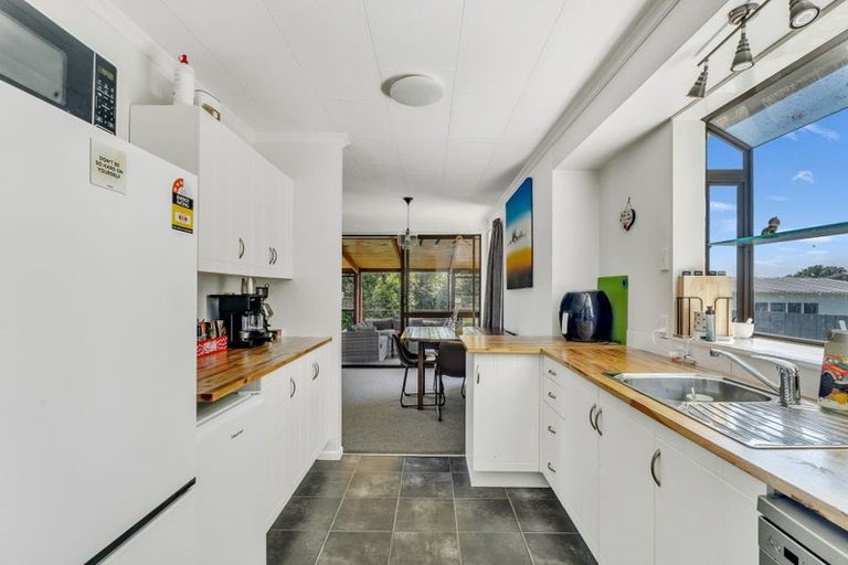 Photo of property in 10 Tawari Street, Inglewood, 4330