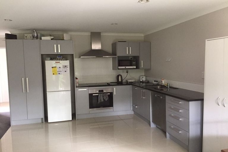 Photo of property in 10 Cate Road, Rototuna, Hamilton, 3210