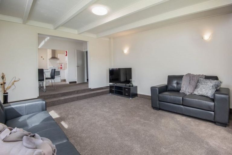 Photo of property in 16 Bush Road, Mosgiel, 9024