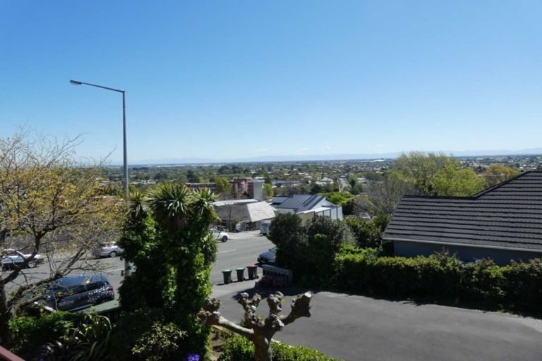 Photo of property in 35 Hackthorne Road, Cashmere, Christchurch, 8022