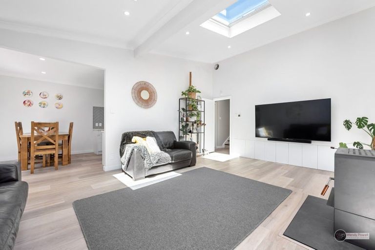 Photo of property in 35 Park Road, Belmont, Lower Hutt, 5010