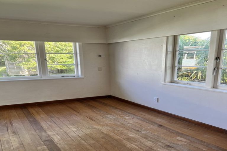 Photo of property in 45 Brandon Road, Glen Eden, Auckland, 0602