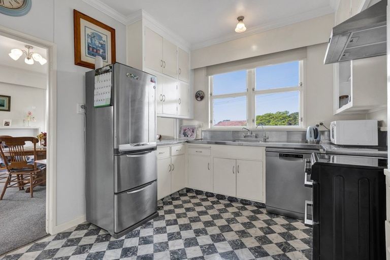 Photo of property in 38 Brown Street, Inglewood, 4330