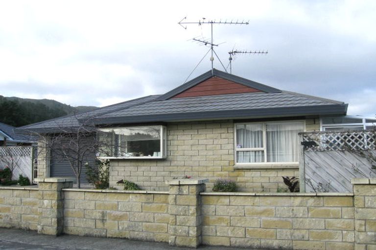 Photo of property in 1/237 Stokes Valley Road, Stokes Valley, Lower Hutt, 5019