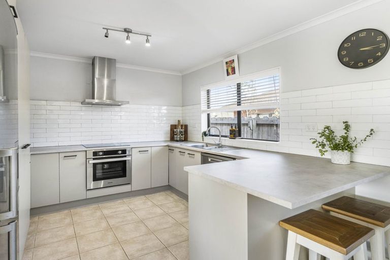 Photo of property in 20 Milson Drive, Papakura, 2110