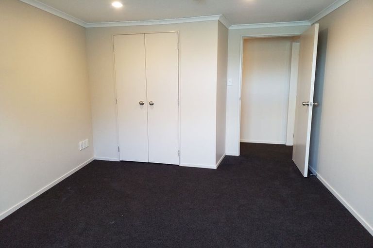 Photo of property in 9 Rangitane Street, Maupuia, Wellington, 6022