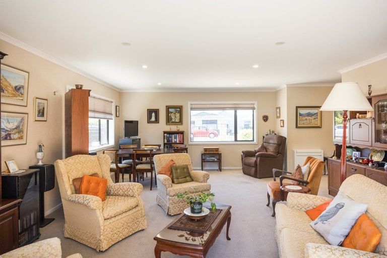 Photo of property in 18 Thomson Street, West End, Palmerston North, 4412