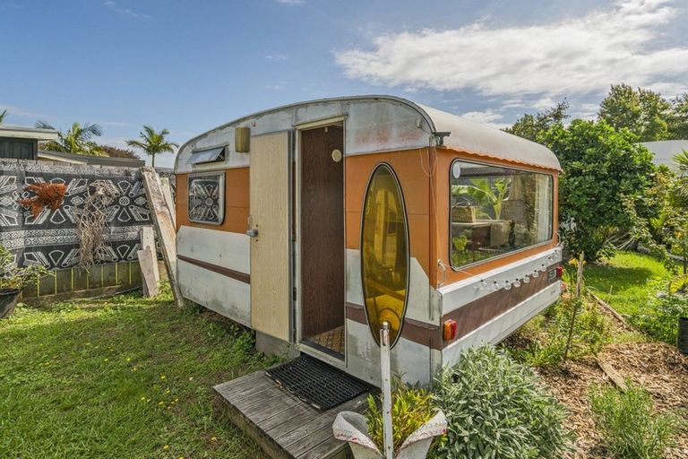 Photo of property in 3 Seascape Avenue, Whitianga, 3510