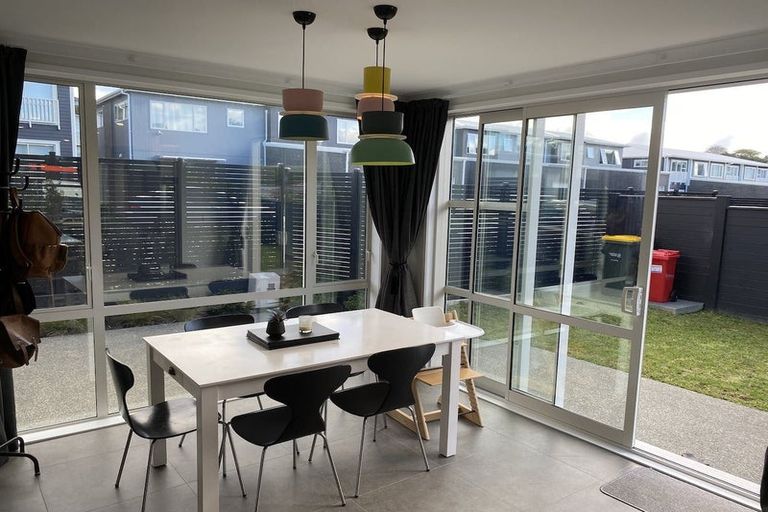 Photo of property in 22 Taitonga Lane, Stanmore Bay, Whangaparaoa, 0932