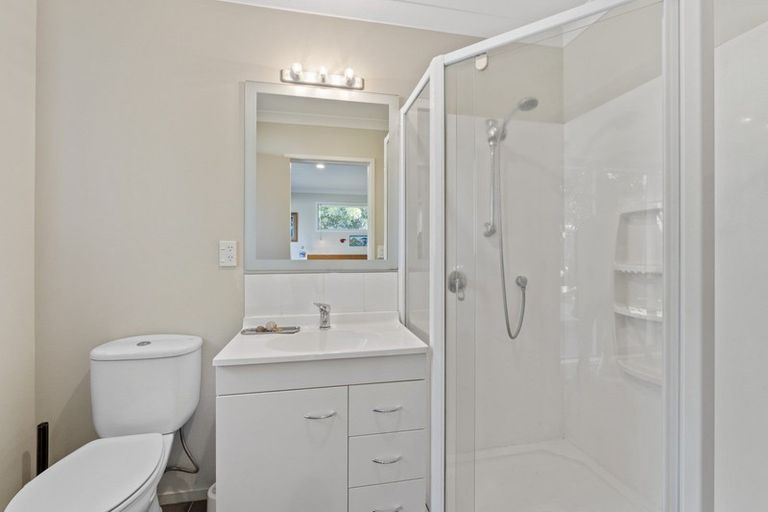 Photo of property in 9 Hulme Way, Raumati Beach, Paraparaumu, 5032