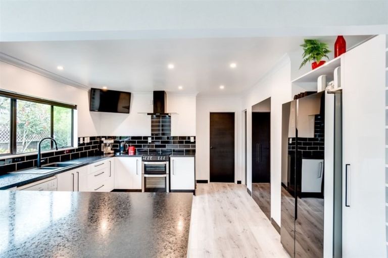 Photo of property in 13 Donegal Crescent, Tamatea, Napier, 4112