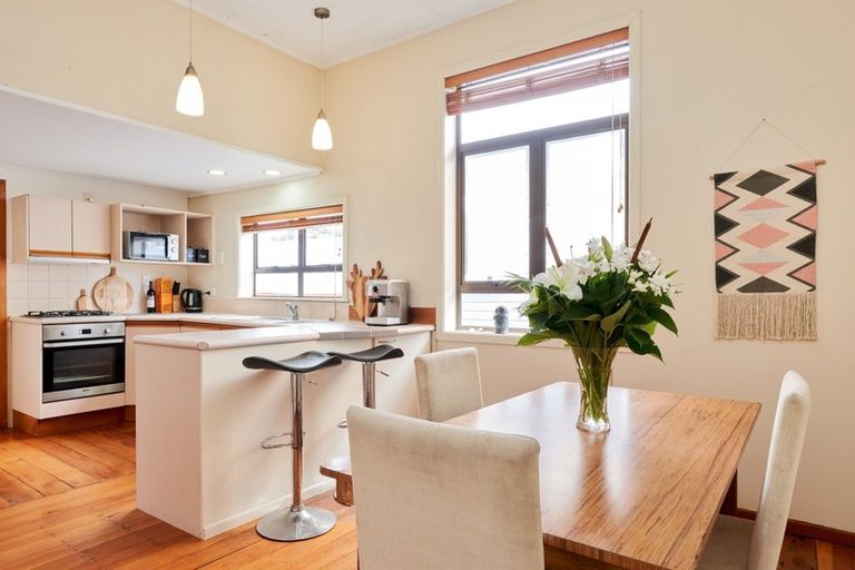 Photo of property in 180 Vigor Brown Street, Napier South, Napier, 4110