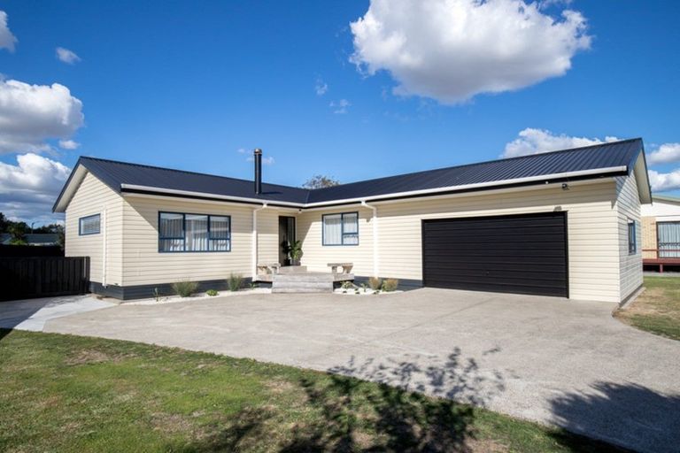 Photo of property in 23 Darlington Street, Ngatea, 3503