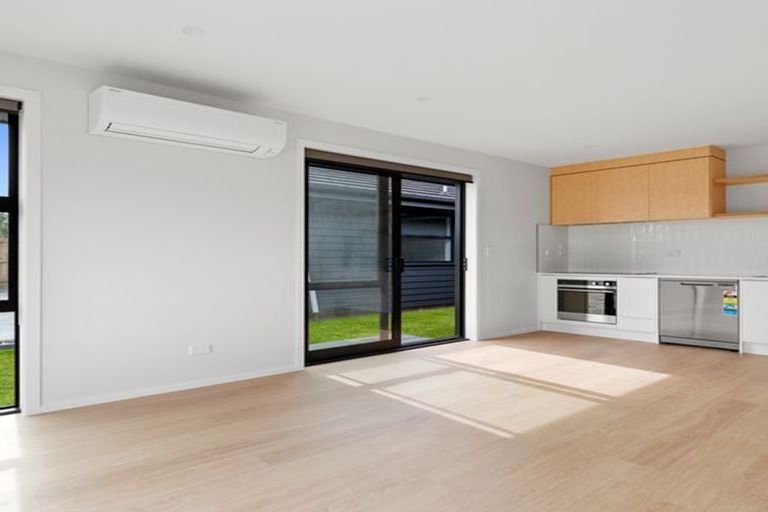 Photo of property in 2/67 Saint Andrews Terrace, Saint Andrews, Hamilton, 3200