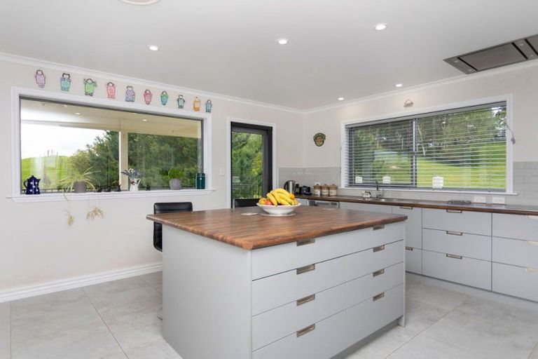 Photo of property in 63 Knight Road, Dannevirke, 4976