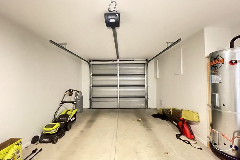 Photo of property in 101 Manakura Street, Russley, Christchurch, 8042