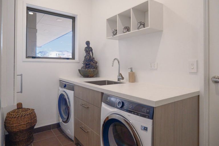 Photo of property in 20 Devoy Drive, Owhata, Rotorua, 3010