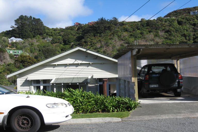 Photo of property in 87 Parkvale Road, Karori, Wellington, 6012