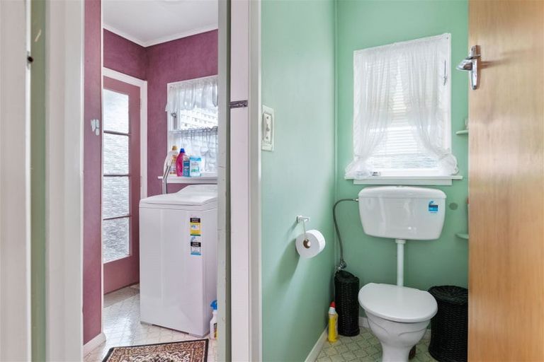 Photo of property in 89 Kent Street, Carterton, 5713