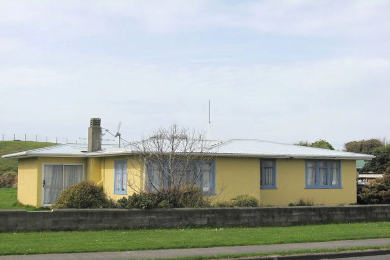 Photo of property in 44 Polson Street, Castlecliff, Whanganui, 4501