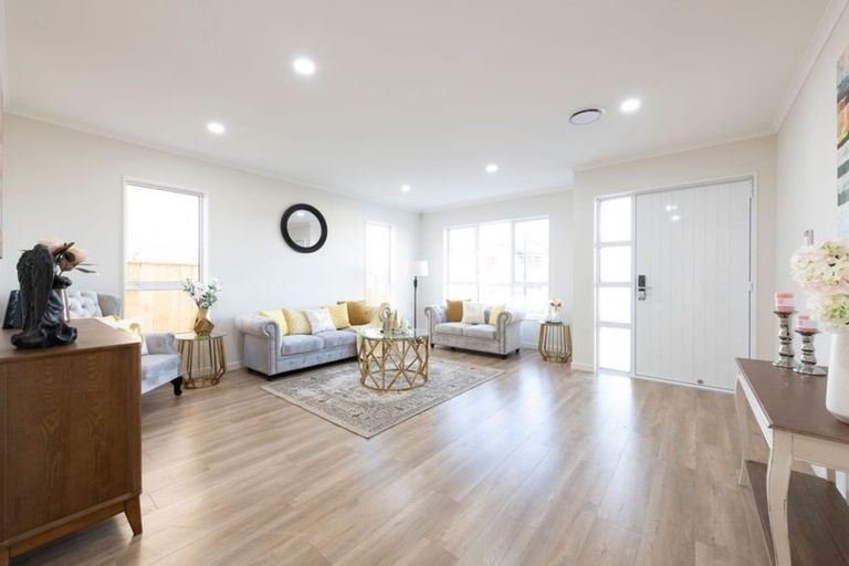 Photo of property in 61 Tir Conaill Avenue, Flat Bush, Auckland, 2019