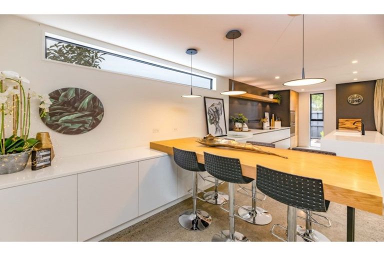 Photo of property in 9 Forbes Street, Sydenham, Christchurch, 8023