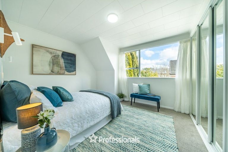 Photo of property in 8b Wai-iti Crescent, Woburn, Lower Hutt, 5010