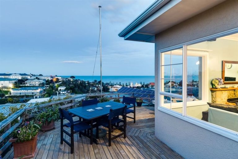 Photo of property in 6 Sealy Road, Bluff Hill, Napier, 4110