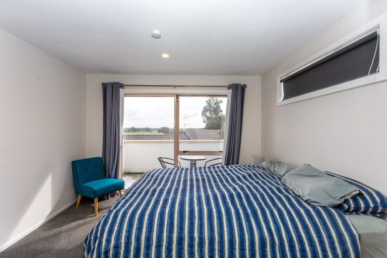 Photo of property in 2/18 Sedgwick Way, Westmorland, Christchurch, 8025