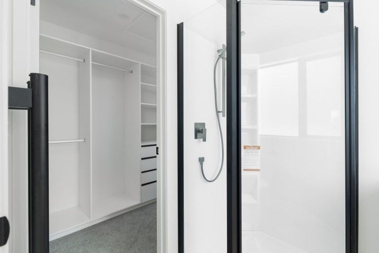 Photo of property in 2 Marsden Place, Hurworth, New Plymouth, 4310