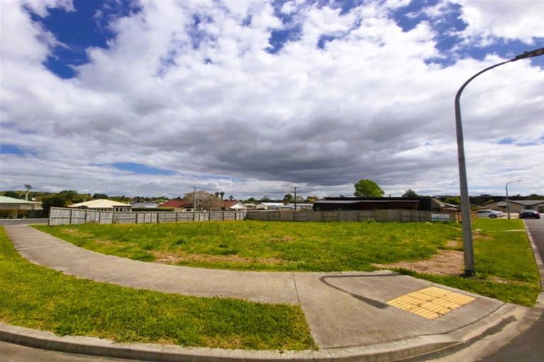 Photo of property in 1 Oranmore Crescent, Paeroa, 3600